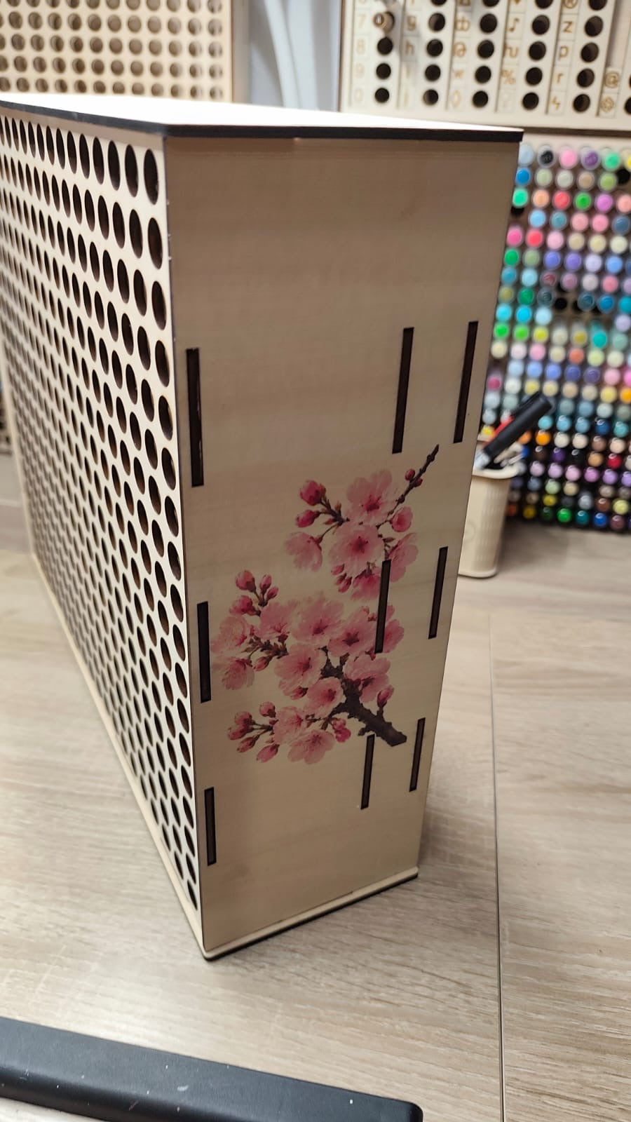 Support pour feutres acryliques personnalisé